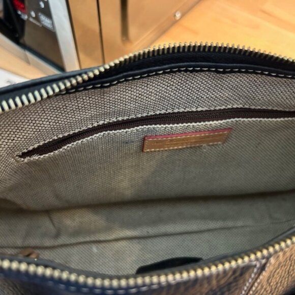 Dooney & Bourke Black pebbled Hobo bag - Picture 3 of 3